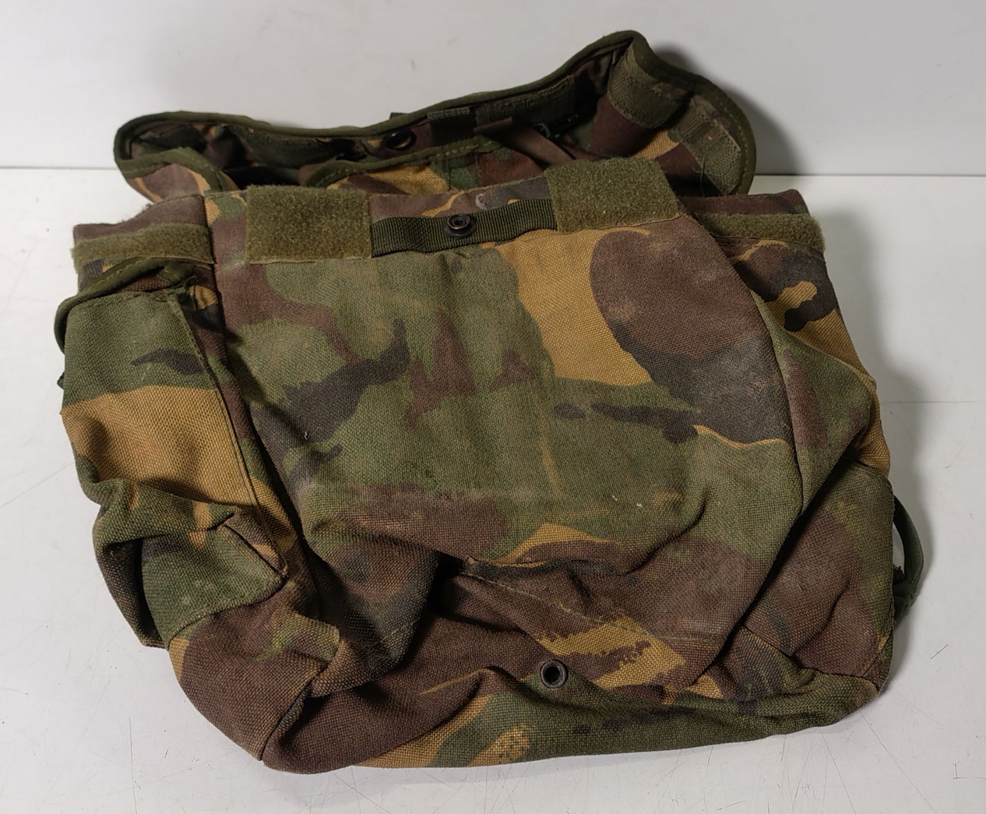 Various types of ex-military DPM accessories - 144kg – may require repair/be incomplete - Image 7 of 17