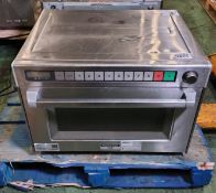Panasonic Proll NE-3280 stainless steel microwave oven - W 650 x D 550 x H 470mm