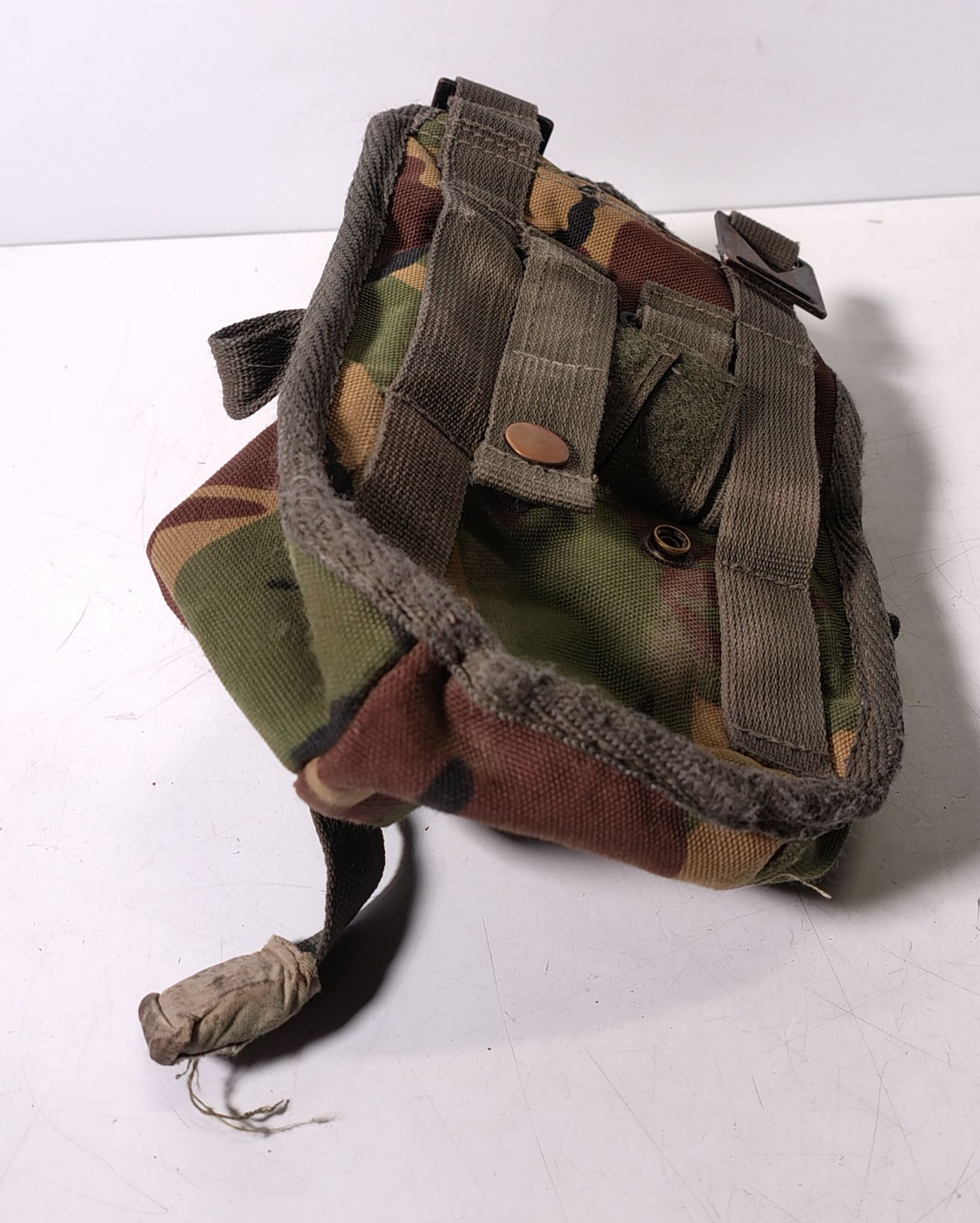 Various types of ex-military DPM accessories - 145kg – may require repair/be incomplete - Image 23 of 27