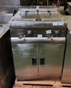 Lincat J12 stainless steel double well electric fryer - 400V - W 600 x D 600 x H 970mm