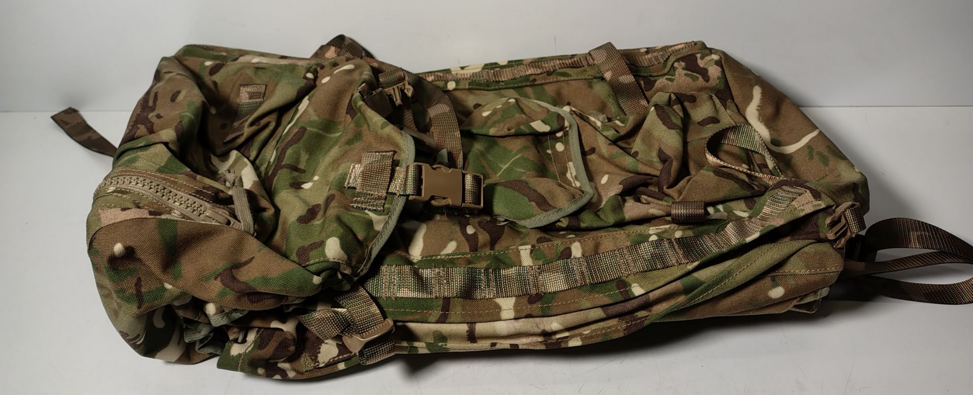 12x British Army DPM long convoluted rucksacks - Image 3 of 10