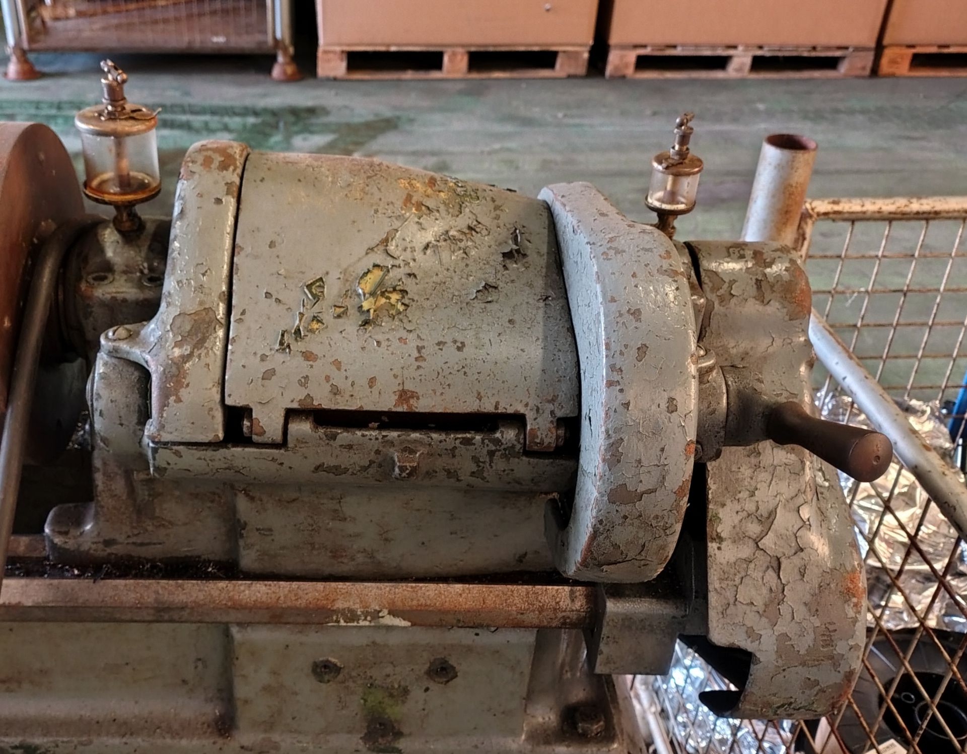 South bend lathe - 415V - this has been tested and does power up - L 2350 x D 600 x H 1250mm - Image 15 of 19