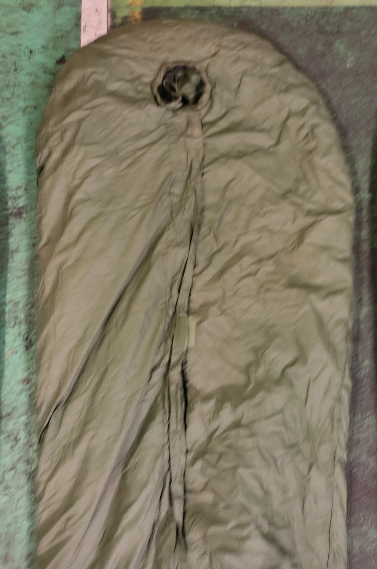 30x Medium weight sleeping bags - various types - may include arctic - Image 7 of 12