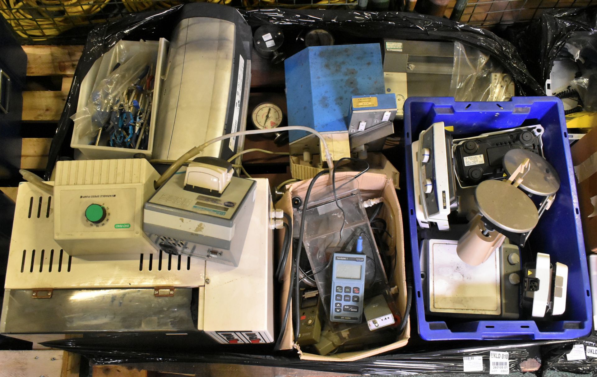 1x pallet of laboratory equipment - to inc. digital balances an meters - full details in the desc. - Image 2 of 9