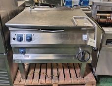 Electrolux bratt pan - TOP LID LOOSE AND LEFT SIDE LEGS ARE DAMAGED - W 990 x D 1030 x H 920mm