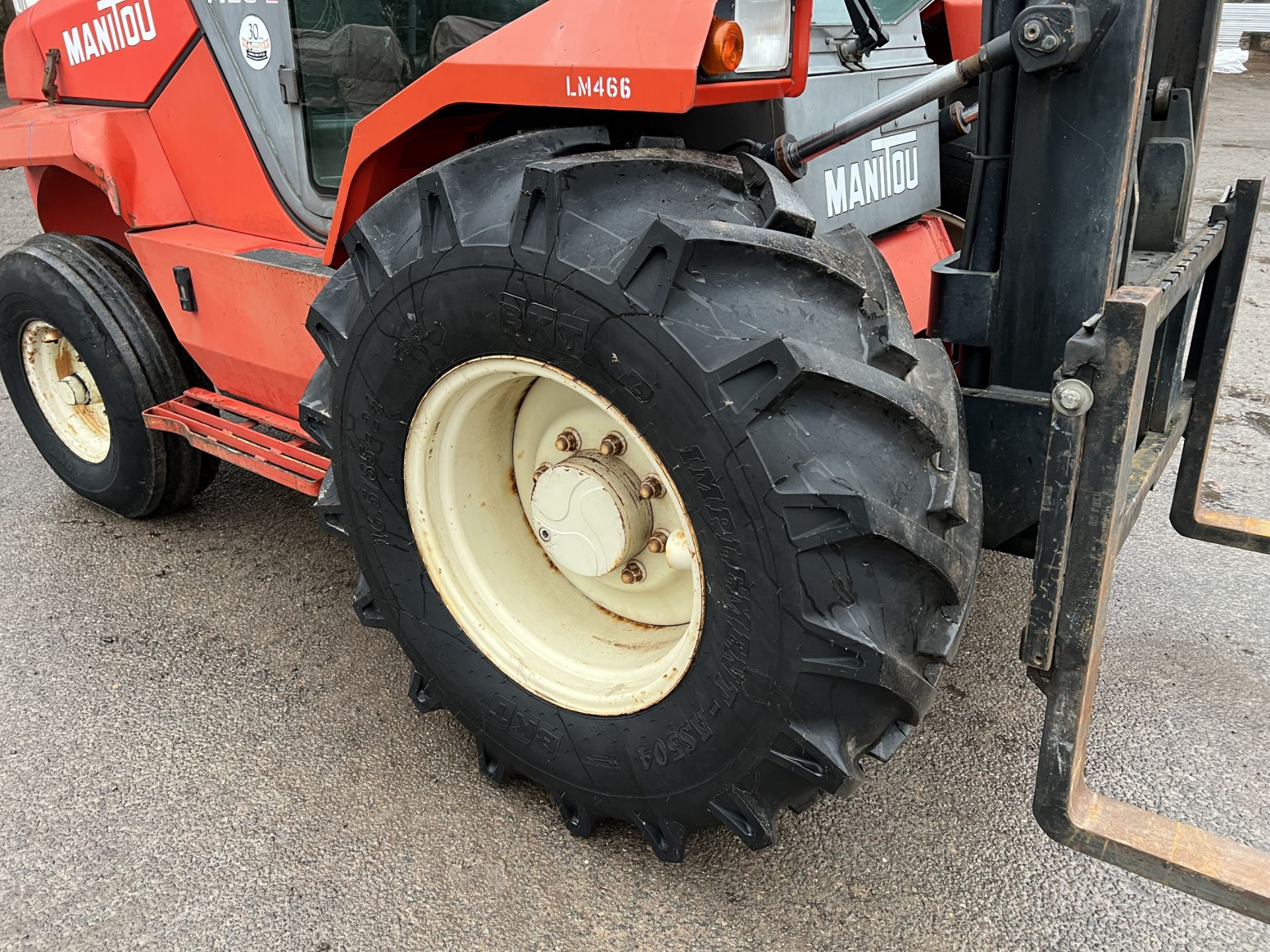 Manitou M26-2 rough terrain forklift - 2002 model - 2560 hours - full details in the description - Image 16 of 31