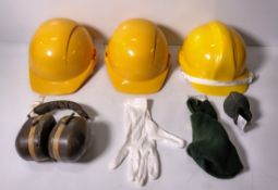 Various types of ex-military hardware and accessories - 89kg – may require repair/be incomplete