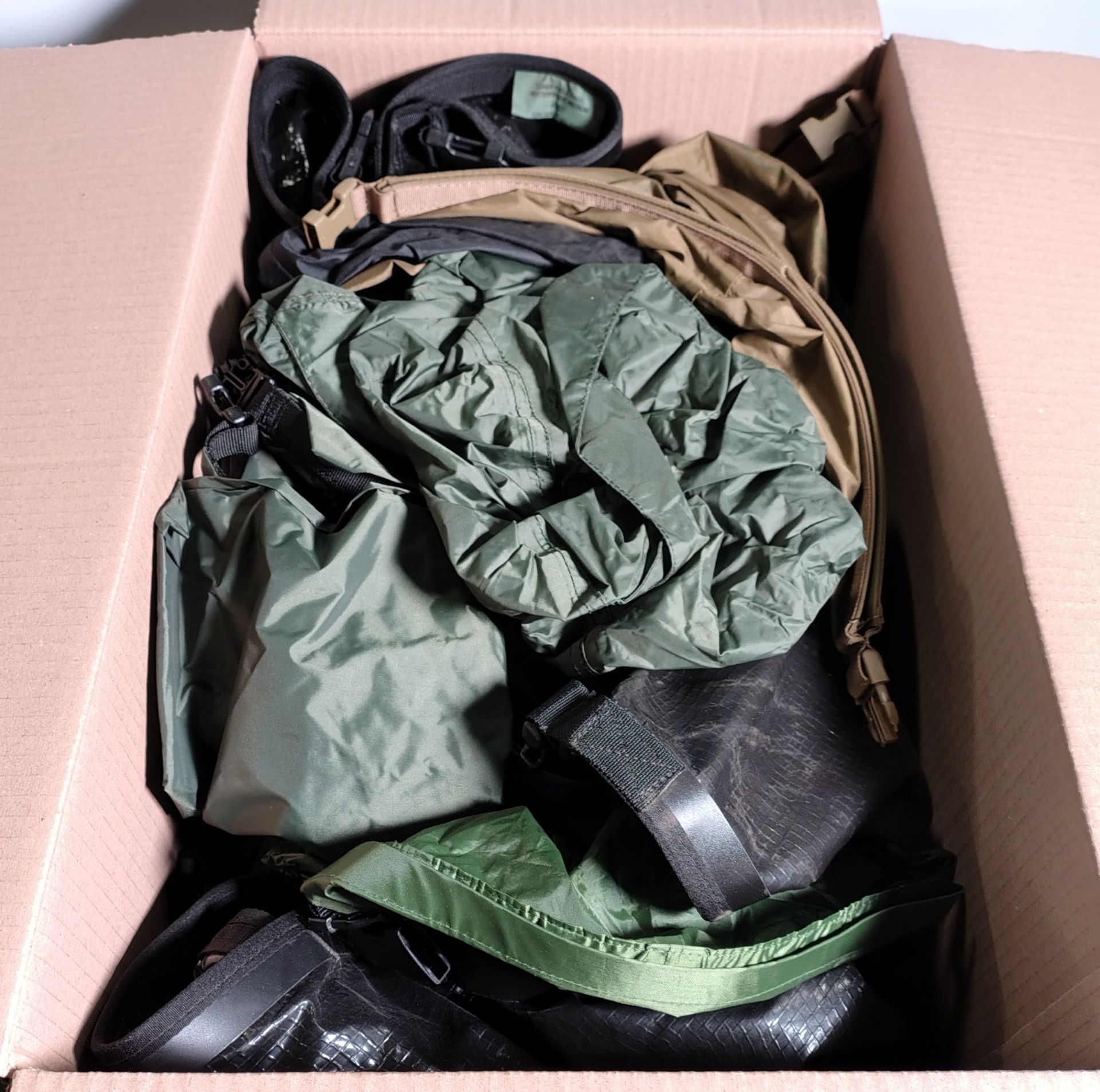 30x Dry sacks - various sizesThese items are used surplus equipment ...