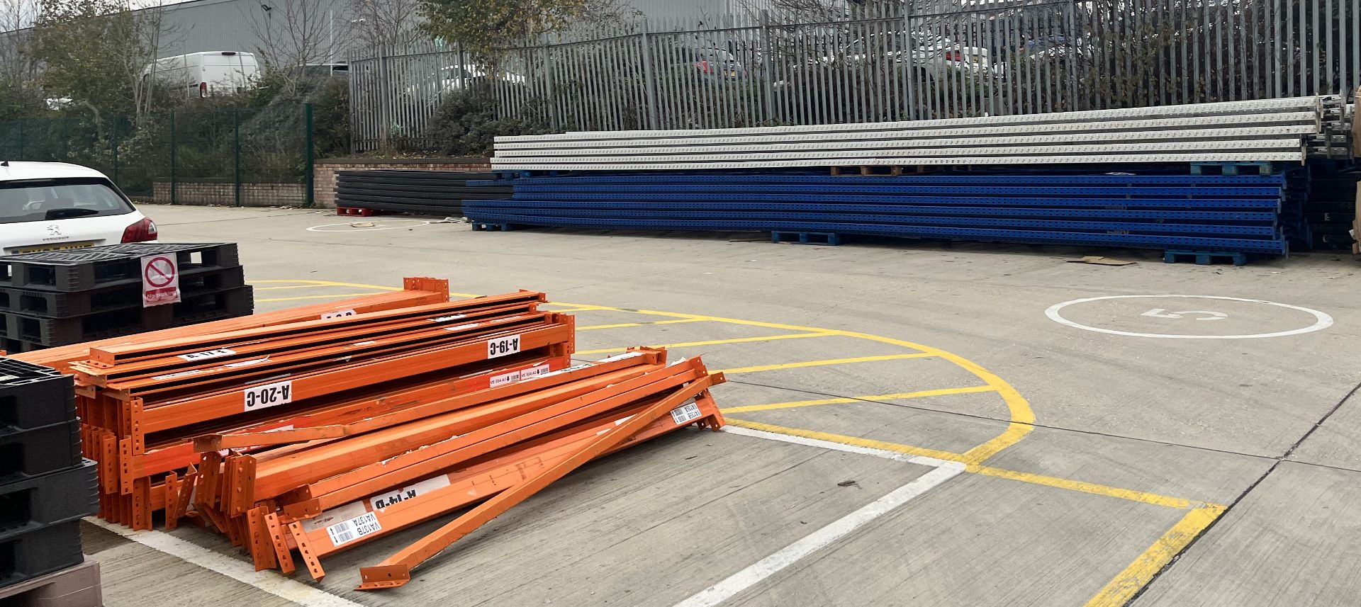 Racking assembly - uprights, beams and shelving - approx. 20T - Image 3 of 6