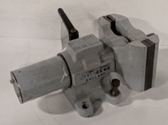 Swindems heavy duty swivel head 2 jaw vice - W 240 x D 460 x H 200mm