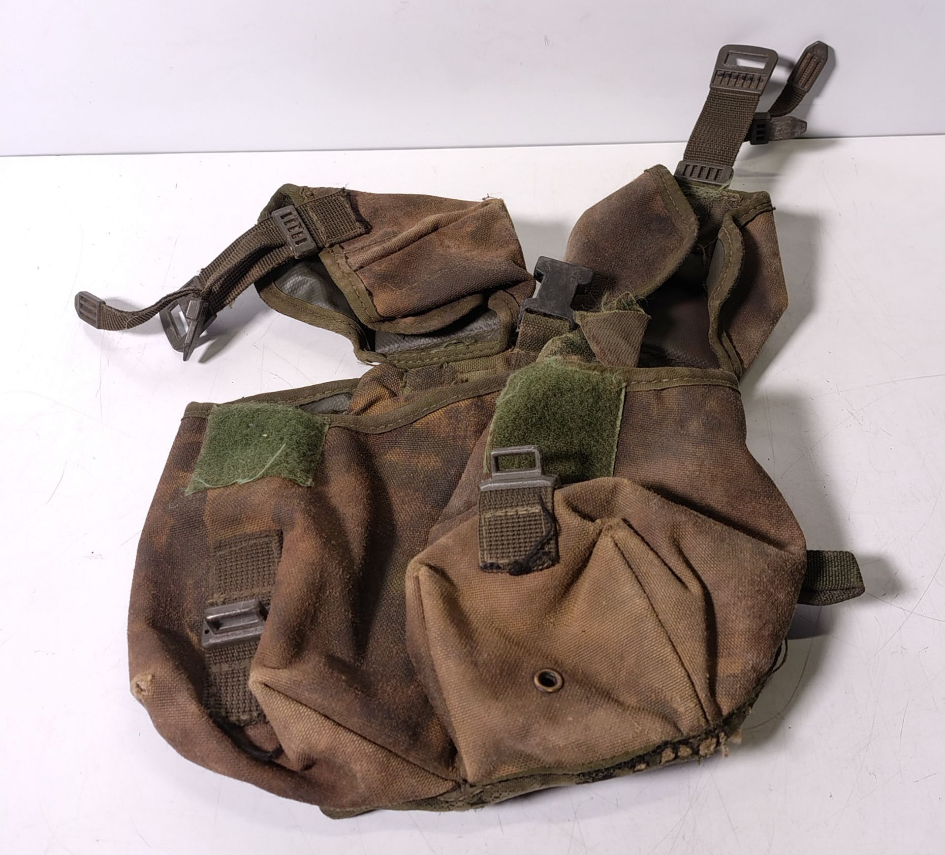 Various types of ex-military DPM accessories - 145kg – may require repair/be incomplete - Image 11 of 27
