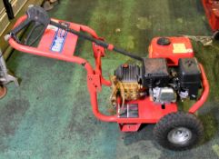 Clarke PLS190 Power Wash 186 bar/2697 psi, 6.5hp petrol-driven pressure washer