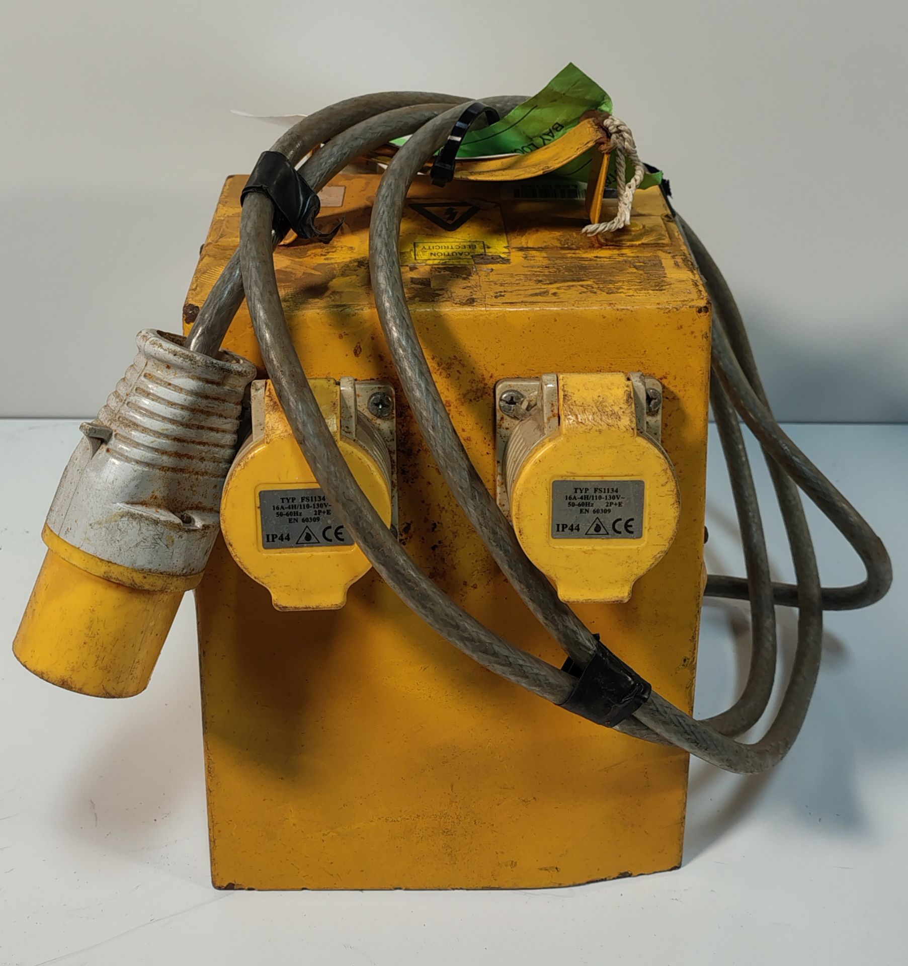 4x DEFENDER CEEFORM - 110V 16A 4 WAY Splitter Units - Image 4 of 6