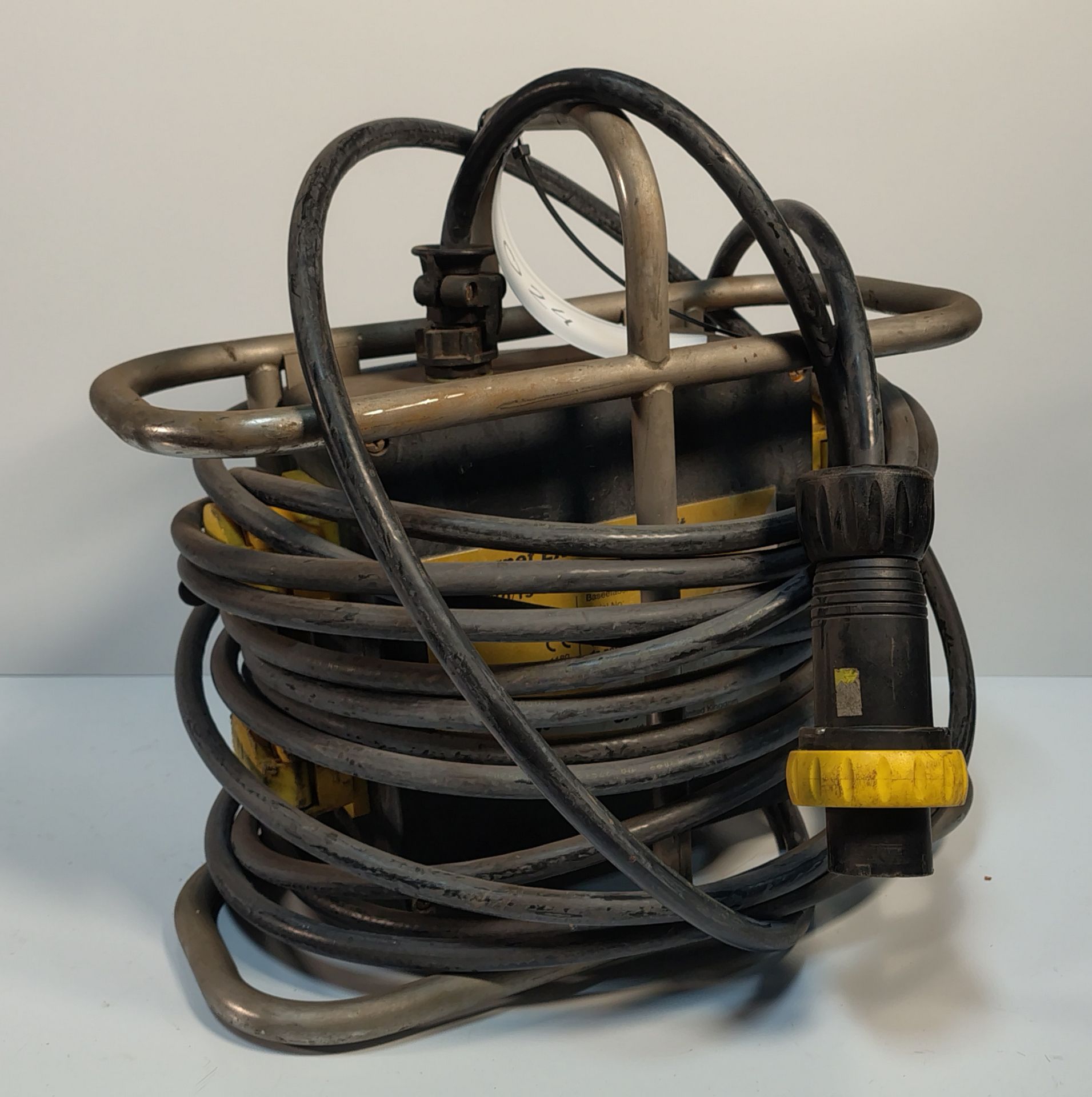 SA EQUIP PNSB110/15-4EX/STA - 110V 4 WAY EX. Splitter Unit (STAHL)
