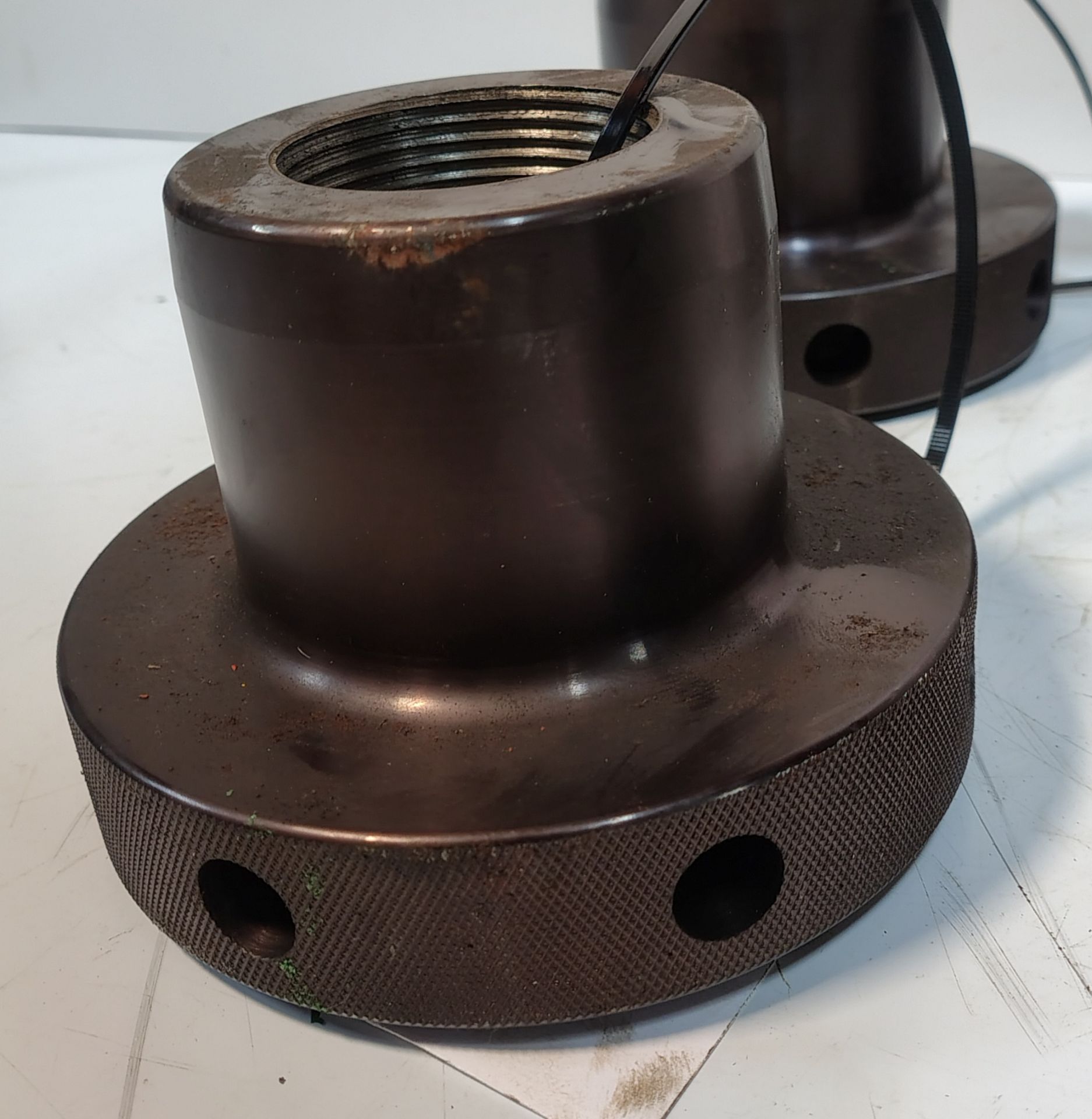 4x Boltight BT-2250-P24 2-1/4" 8UN Over Sized Puller & 1x Enerpac LW-16 -16t Hydraulic Lifting Wedge - Image 2 of 5