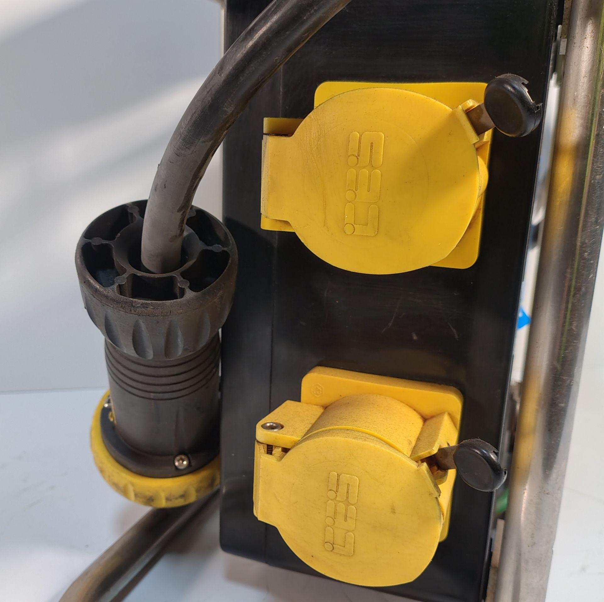 3x SA EQUIP PNSB110/15-4EX/STA - 110V 4 WAY EX. Splitter Units (STAHL) - Image 18 of 20