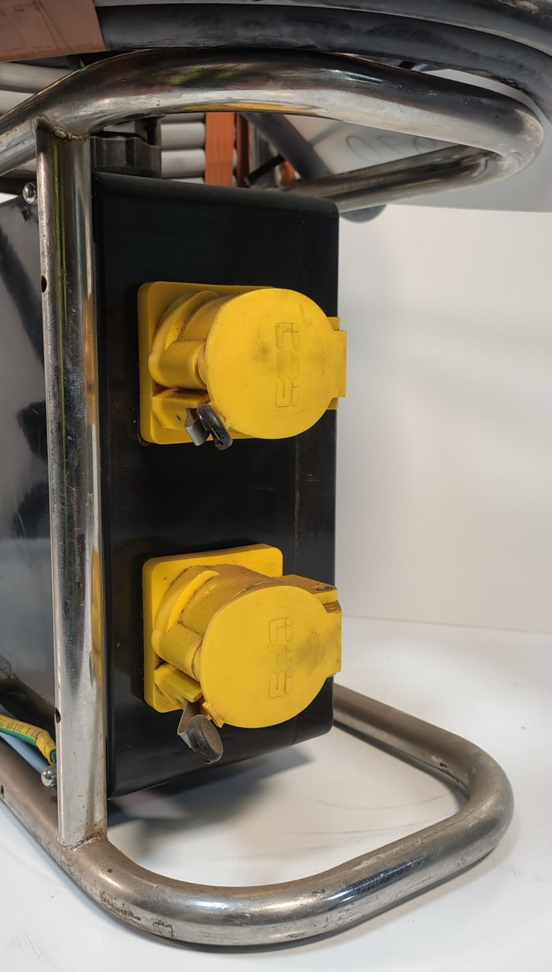 SA EQUIP PNSB110/15-4EX/STA - 110V 4 WAY EX. Splitter Unit (STAHL) - Image 6 of 7