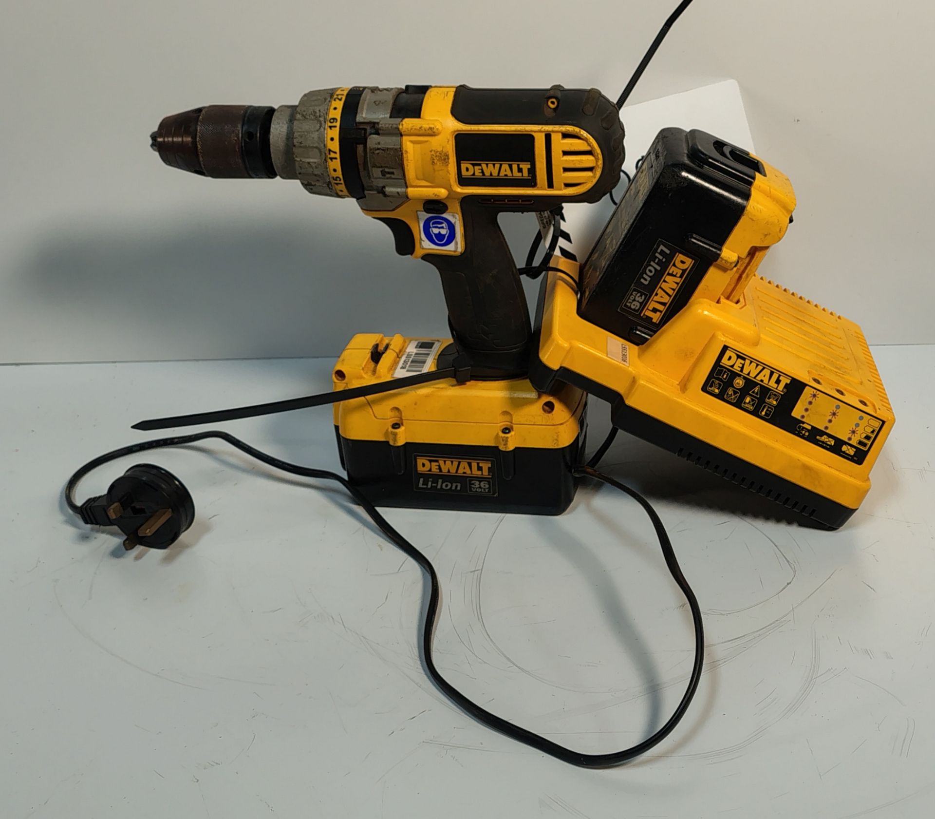 DEWALT DC901 - 36V Battery Drill c/w 2 Batteries and Charger