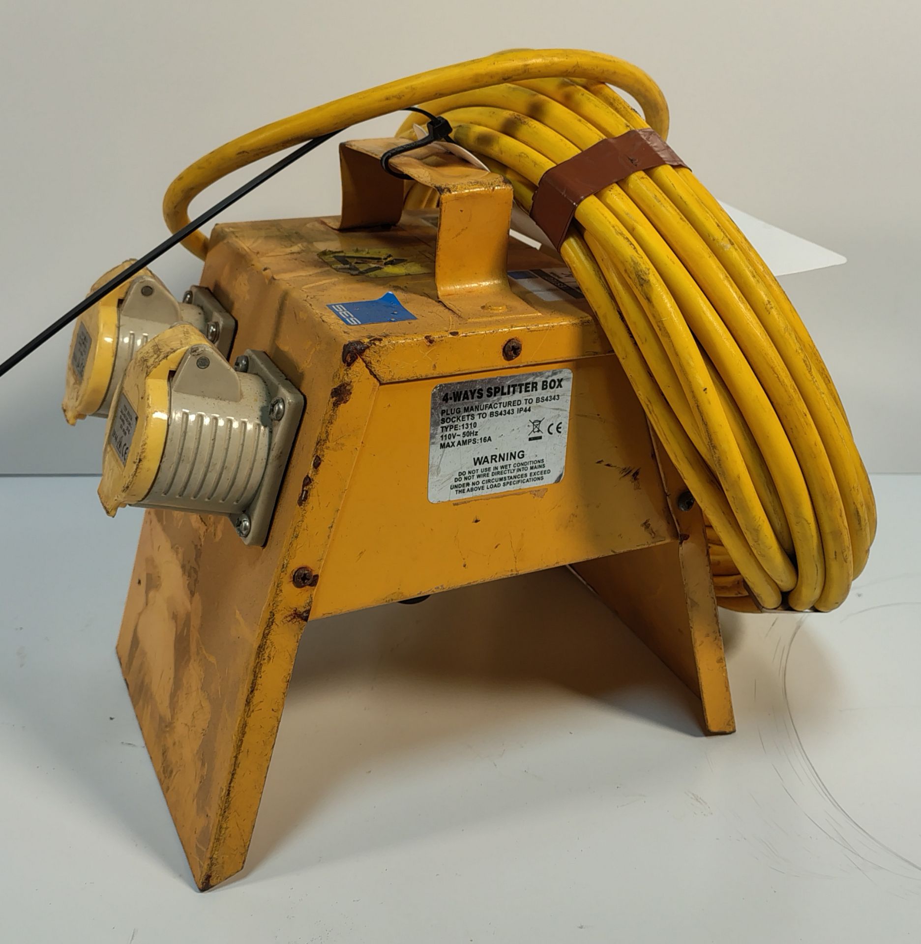 5x DEFENDER CEEFORM - 110V 16A 4 WAY Splitter Units - Image 4 of 7
