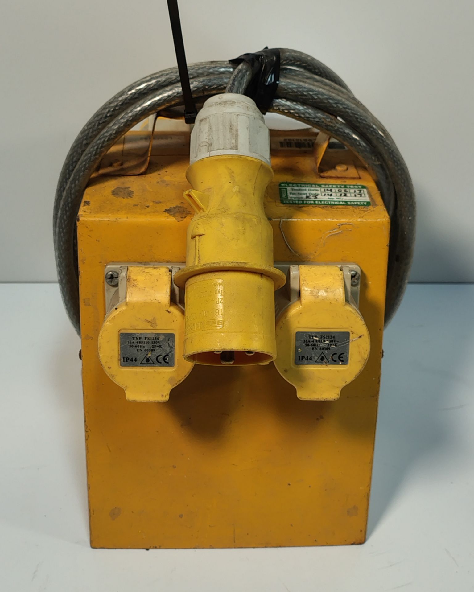 5x DEFENDER CEEFORM - 110V 16A 4 WAY Splitter Units - Image 2 of 14