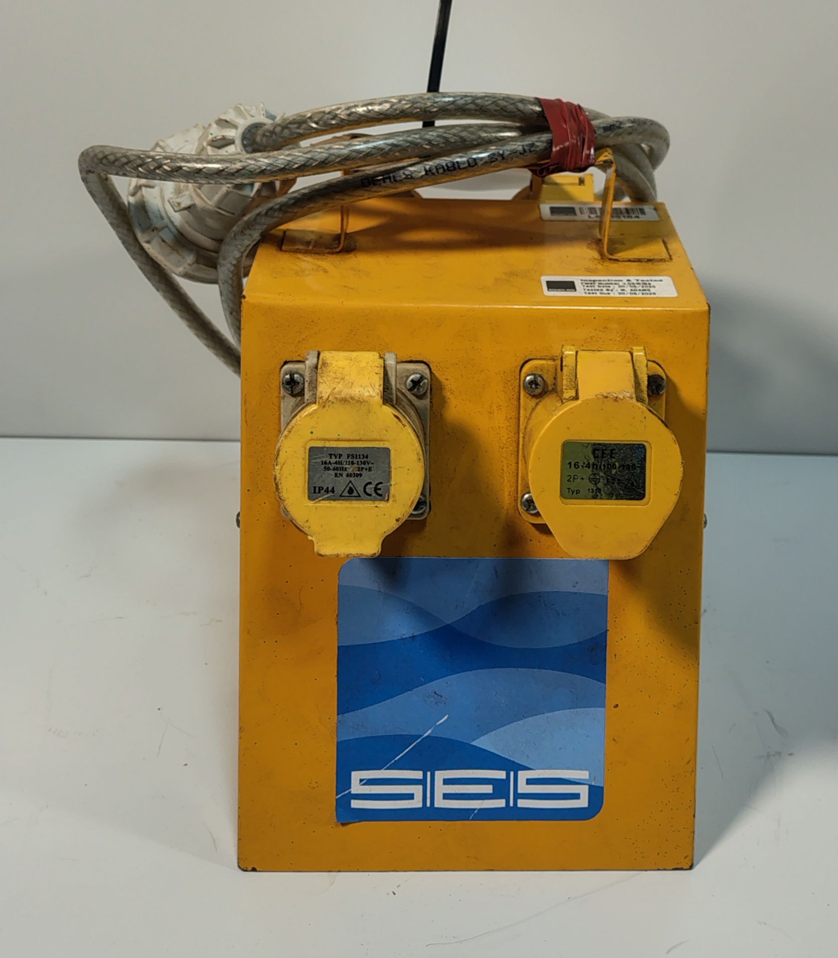 5x DEFENDER CEEFORM - 110V 16A 4 WAY Splitter Units - Image 8 of 14