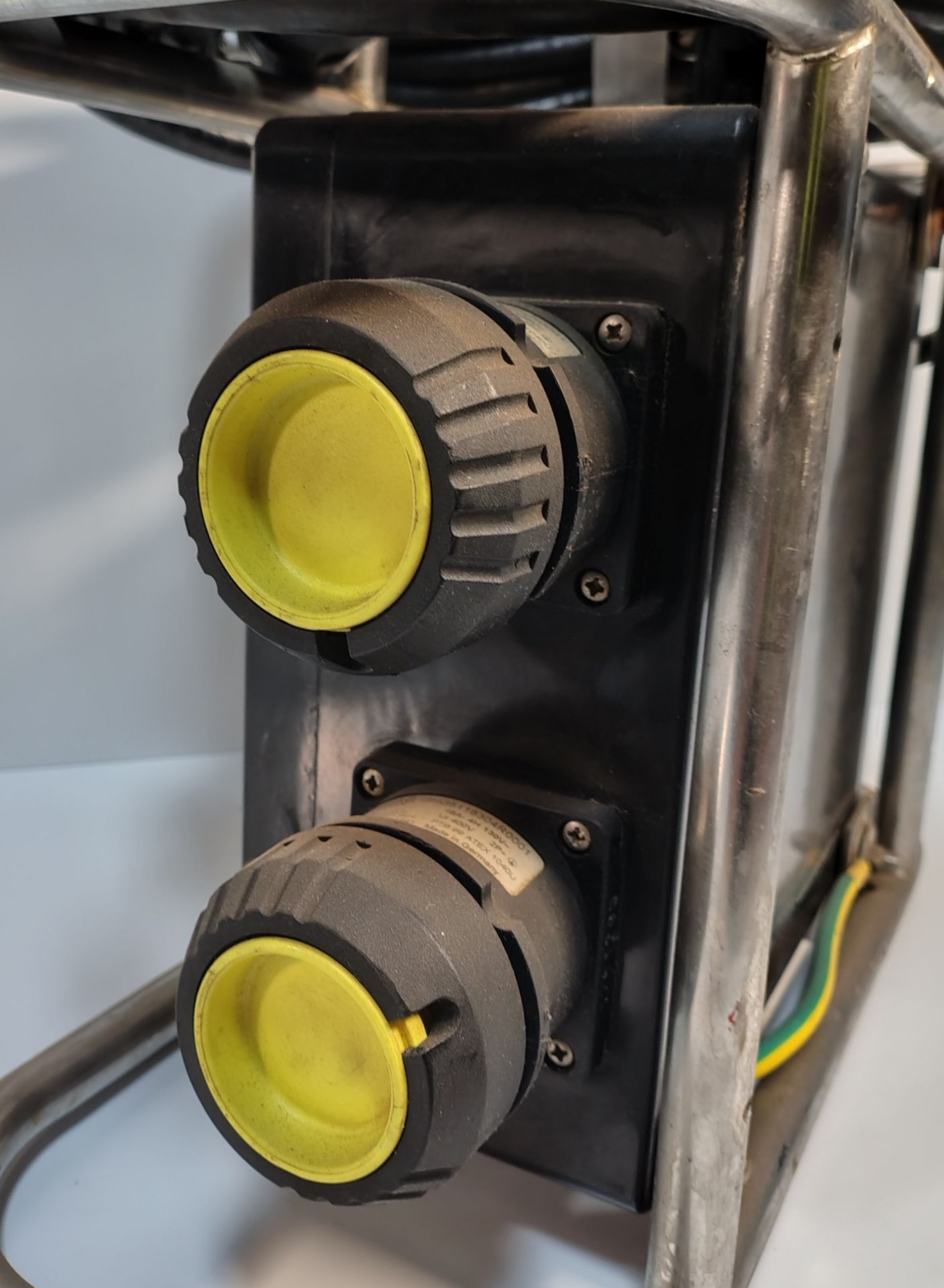 SA EQUIP PNSB110/15-4EX/CEA - 110V 4 WAY EX. Splitter Unit (CEAG) - Image 6 of 7