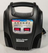 Streetwize Accessories SWBCLED15 full automatic 12V/24V 15Amp battery charger