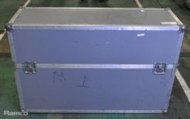 Transport and storage flight case - L 1210 x W 420 x H 770mm