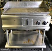 Lincat OG7208/N stainless steel gas countertop griddle - W 900 x D 735 x H 1080mm