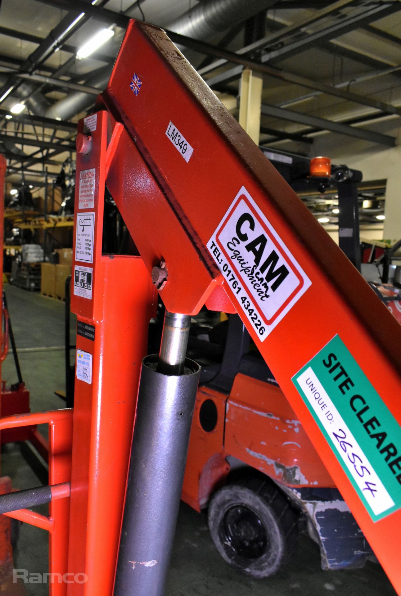CAM Equipment FC1500 SPECIAL 1500kg engine hoist/workshop crane - W 1320 x D 1520 x H 1740mm - Image 6 of 8