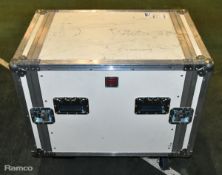 White mobile flight case - EMPTY - W 540 x D 820 x H 710mm