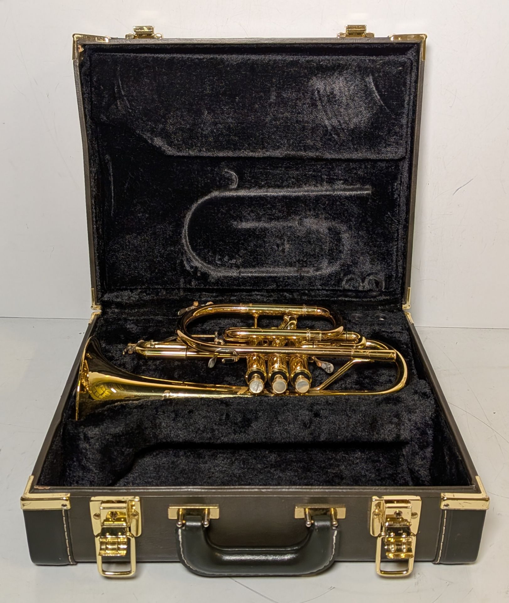 Yamaha Neo YCR8335 cornet in Yamaha Neo hard storage case - Serial No: C81440