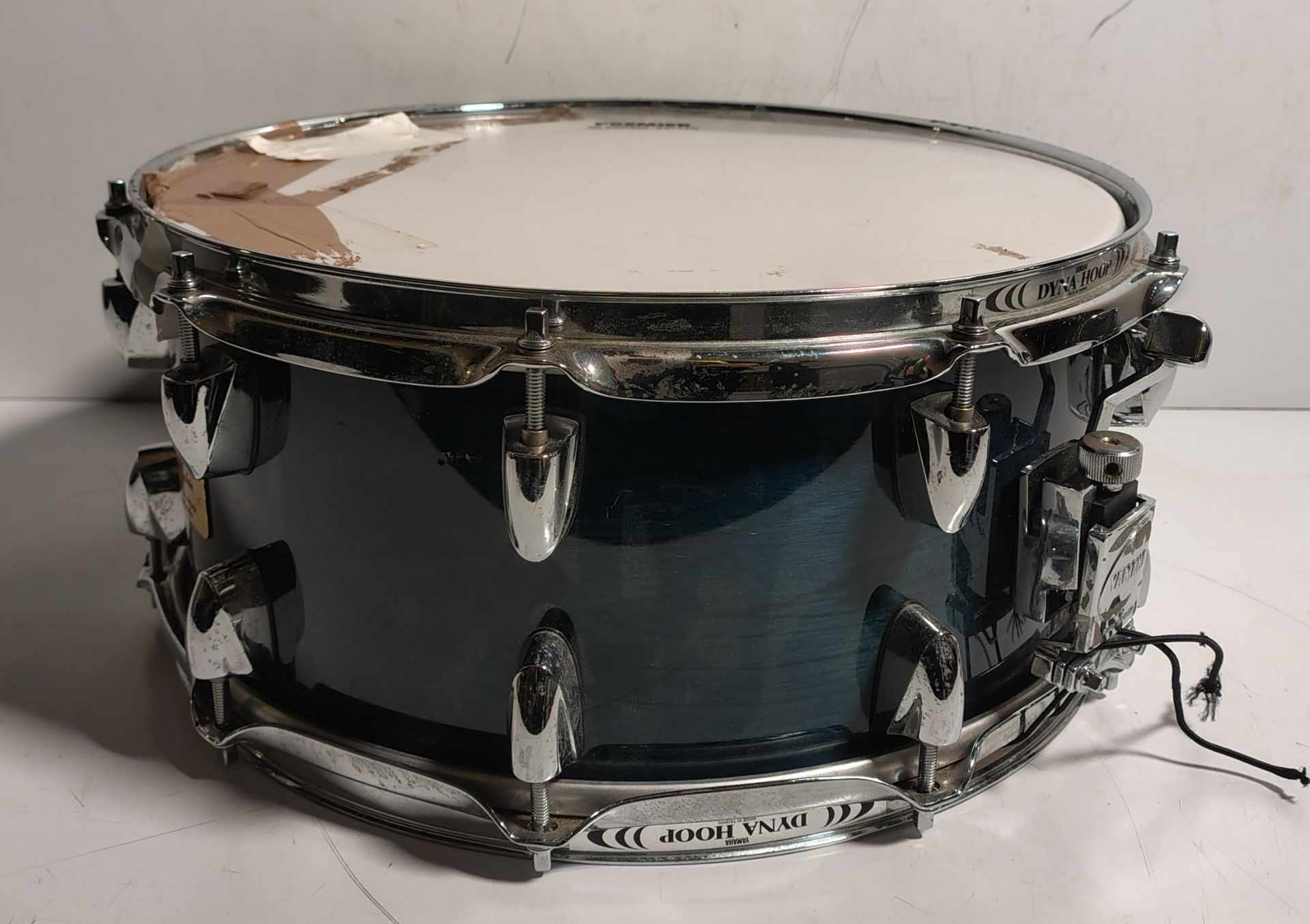 Yamaha Birch Custom Absolute 14 x 7 inch snare drum in Premier hard storage case - Image 3 of 7