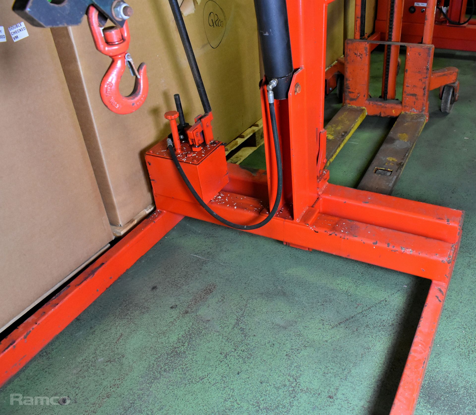 CAM Equipment FC1500 SPECIAL 1500kg engine hoist/workshop crane - W 1320 x D 1520 x H 1740mm - Image 4 of 8