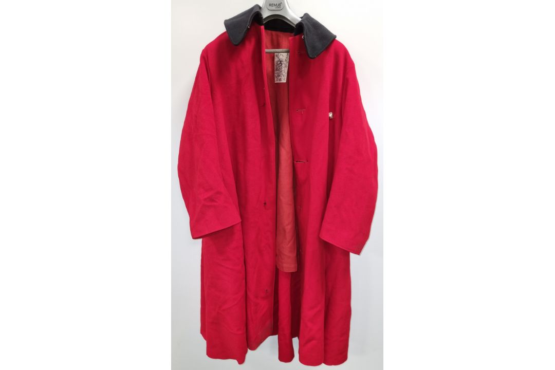 7x Life guards mans red and black cloaks With defects, in need of repair - Image 2 of 7