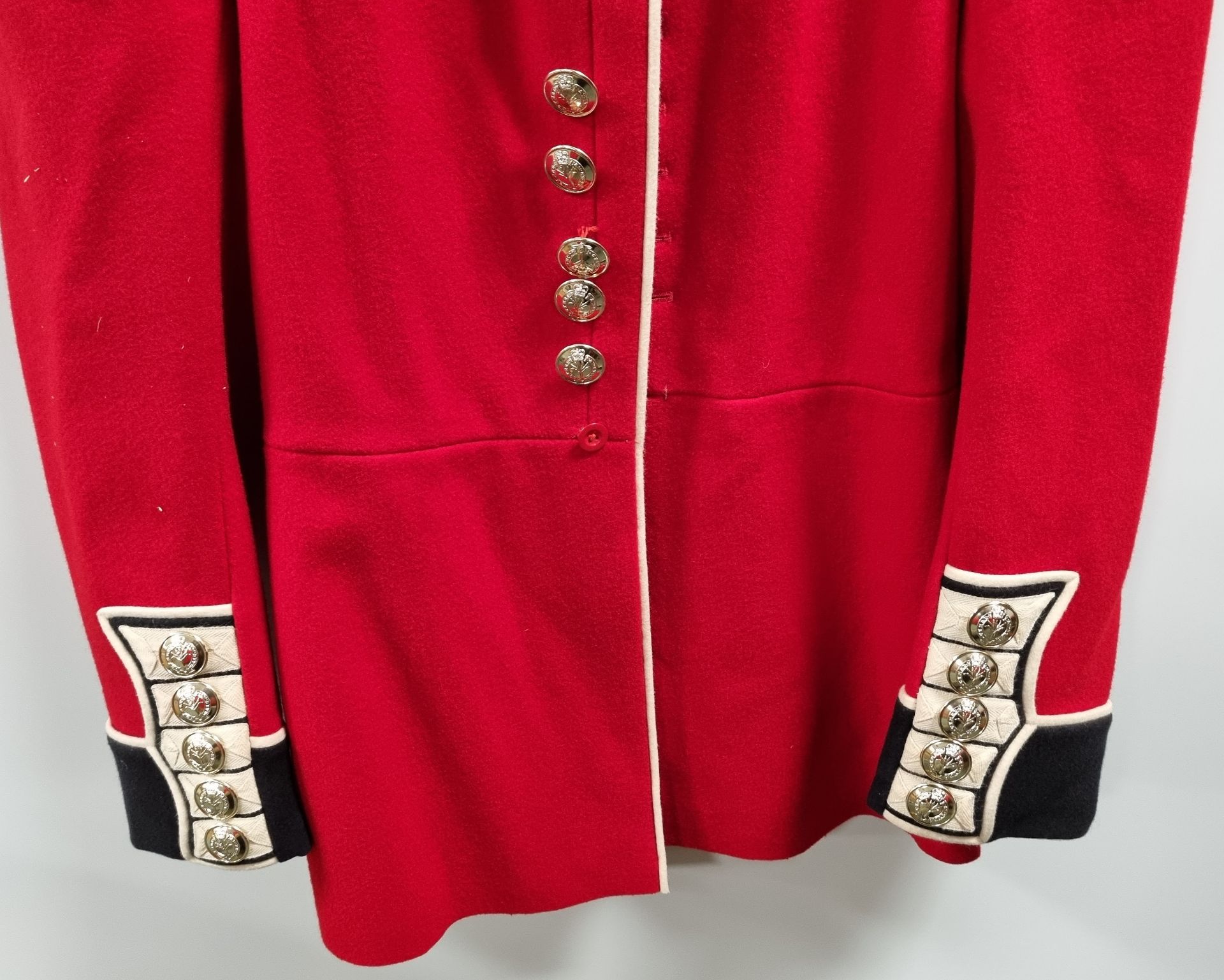 British Forces Tunic - Red - see pictures for size - with defects, in need of repair - Image 5 of 8
