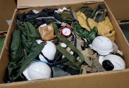 Various types of ex-military hardware and accessories - 121 kg – may require repair / be incomplete