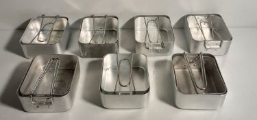 48x Individual British Army pan mess tins - mixed sizes