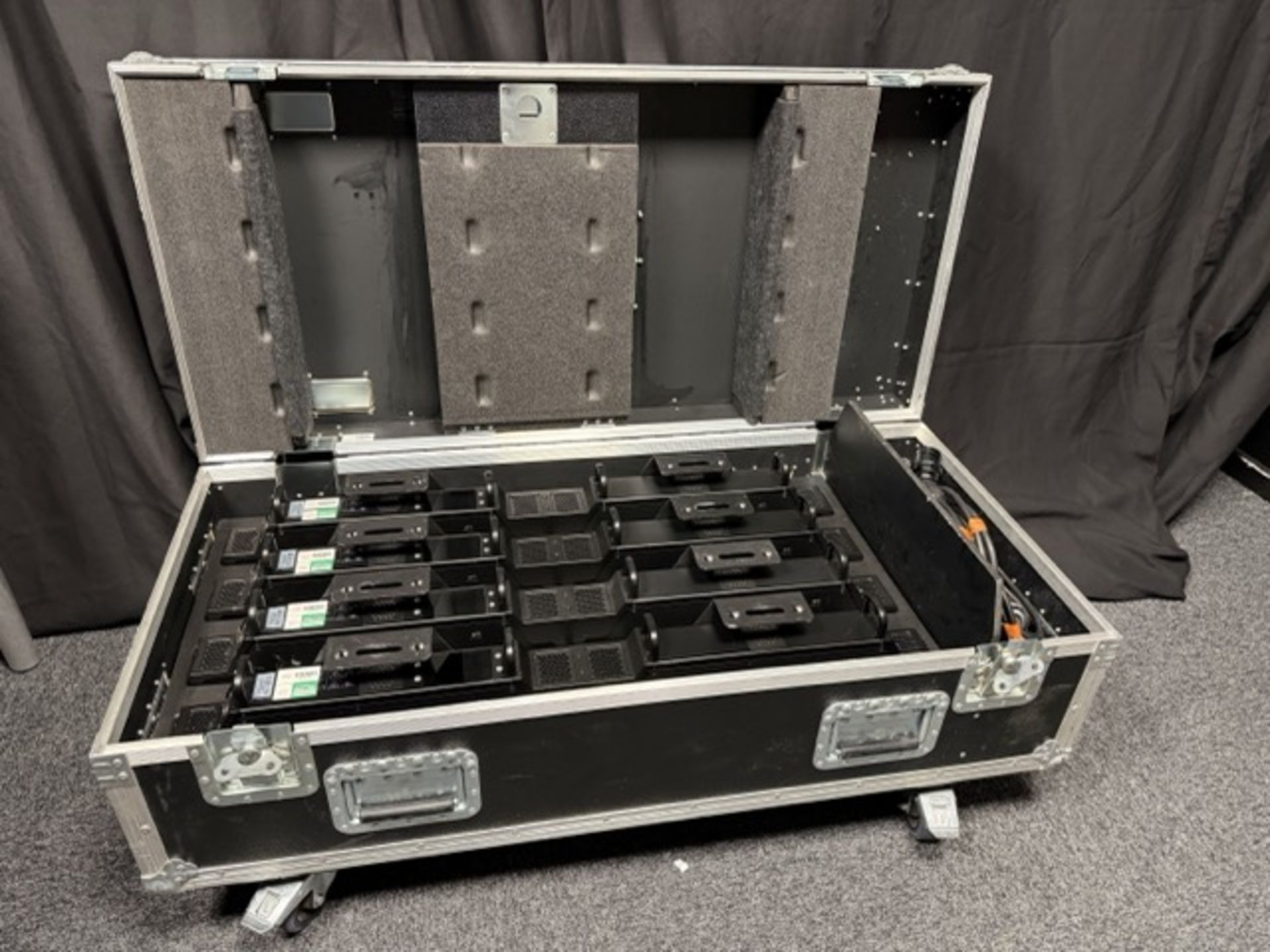 4x GLP JDC Line 1000 LED strobe / batten supplied with assorted clamps, power cables and safety bond - Image 2 of 4