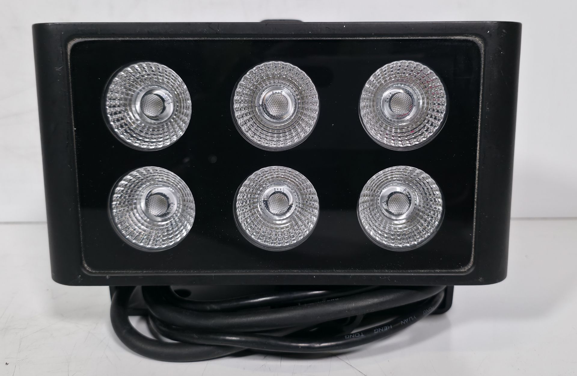 5x Prolight LEDj Spectra Flood Q6 6 x 5W quad-colour LED (RGBW) exterior fixtures lights in case - Image 6 of 16