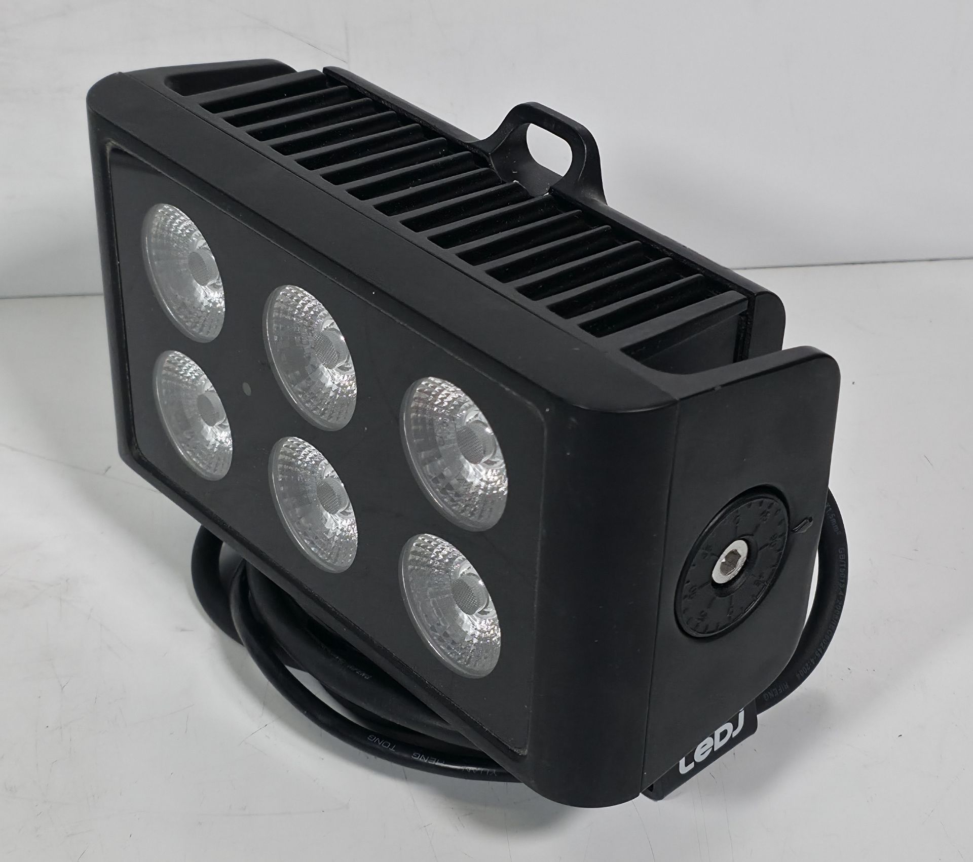 5x Prolight LEDj Spectra Flood Q6 6 x 5W quad-colour LED (RGBW) exterior fixtures lights in case - Image 8 of 16