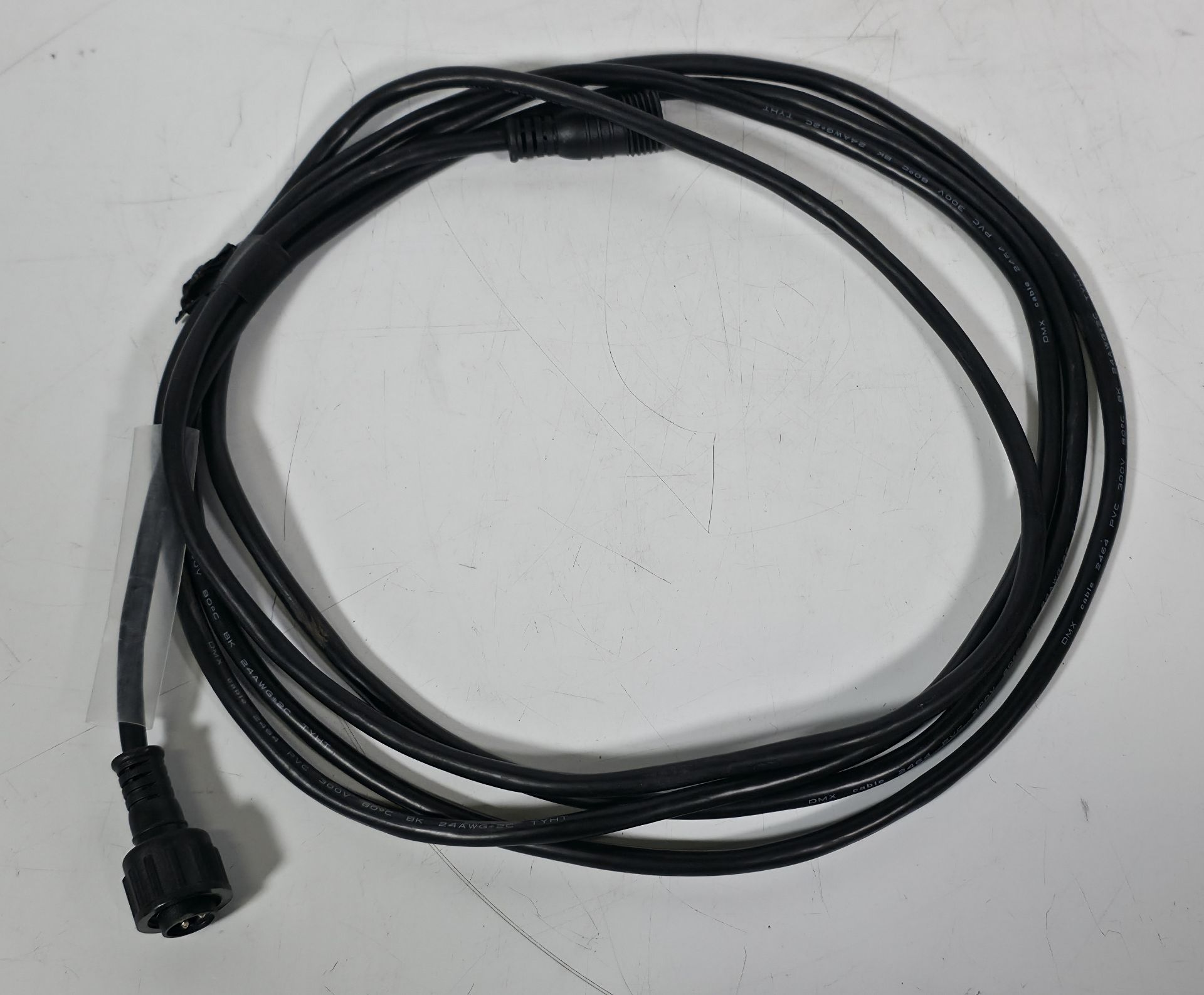 60x waterproof Hydralock DMX data cables in black stack storage crate - mixed cable lengths - Image 6 of 11
