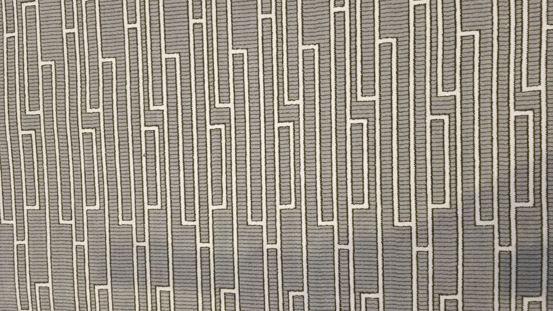 2x rolls of Ulster and 1x roll of Hammer Tæpper A/S carpet - various sizes - details in the desc. - Image 3 of 28