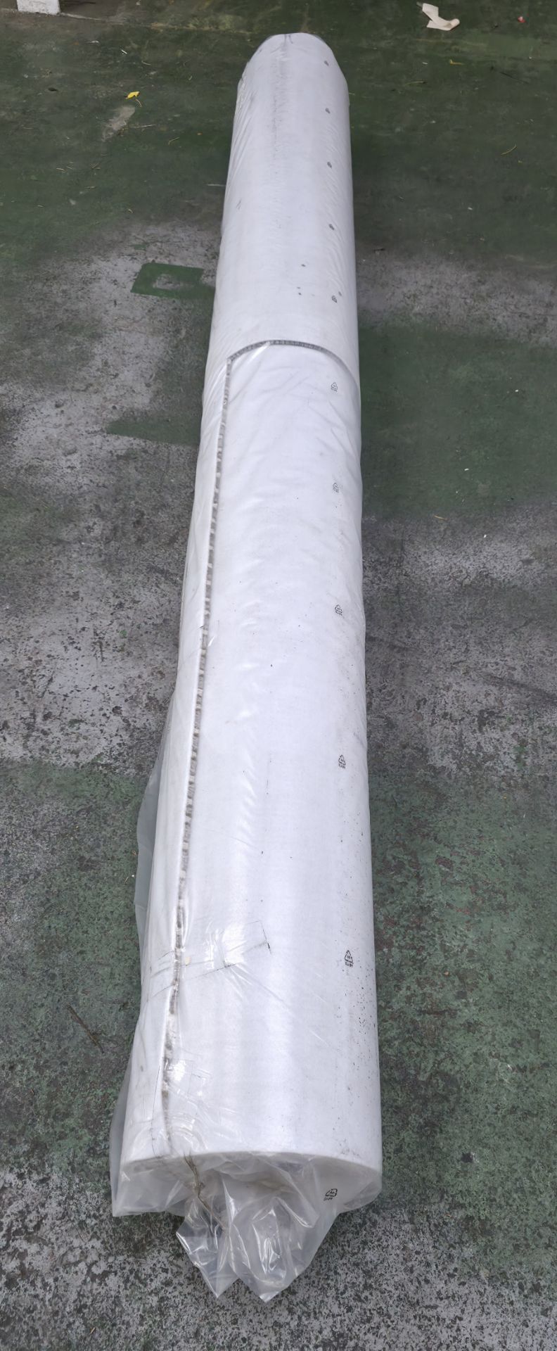 4x rolls of Hammer Tæpper A/S carpet cut out in the corner - full details in the description - Image 15 of 15