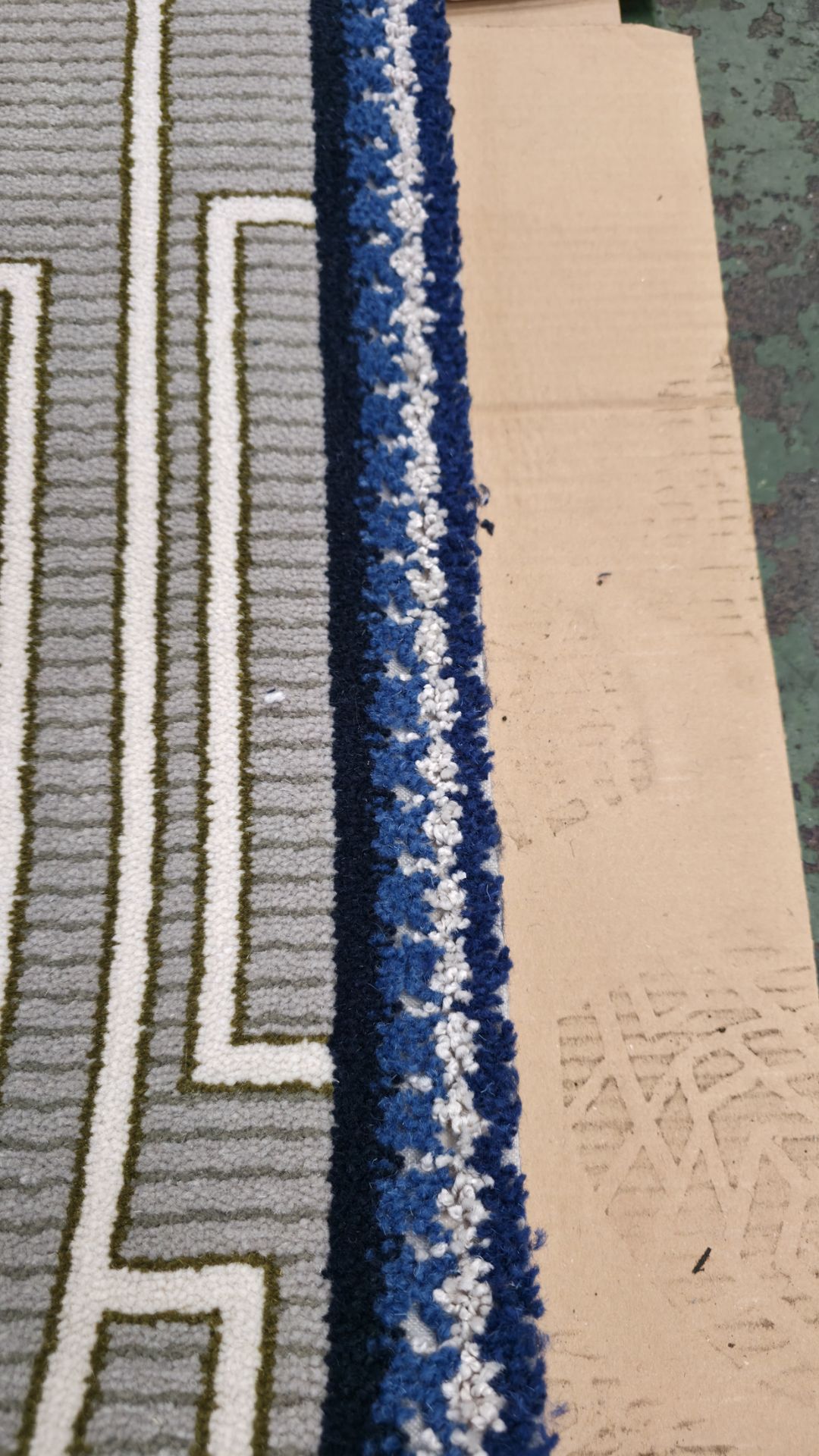 4x rolls of Hammer Tæpper A/S carpet cut out in the corner - full details in the description - Image 4 of 18