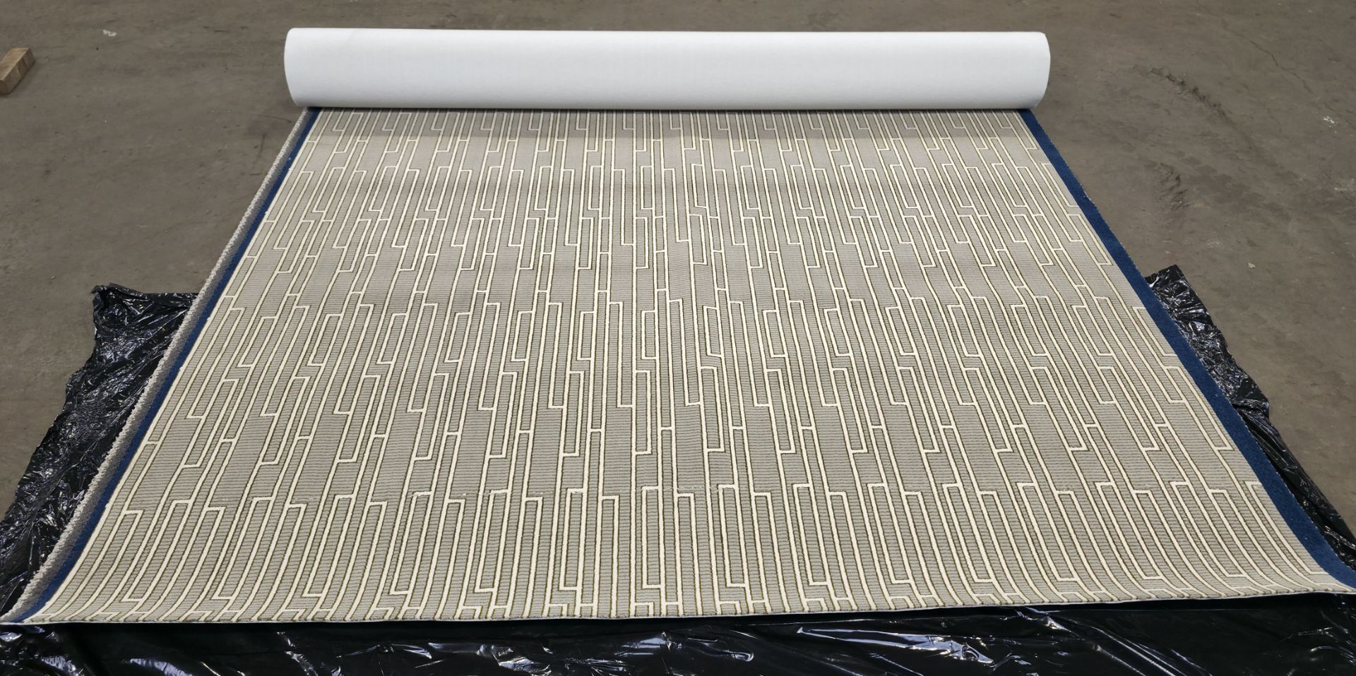 6x rolls of Hammer Tæpper A/S carpet - full details in the description - Image 10 of 52