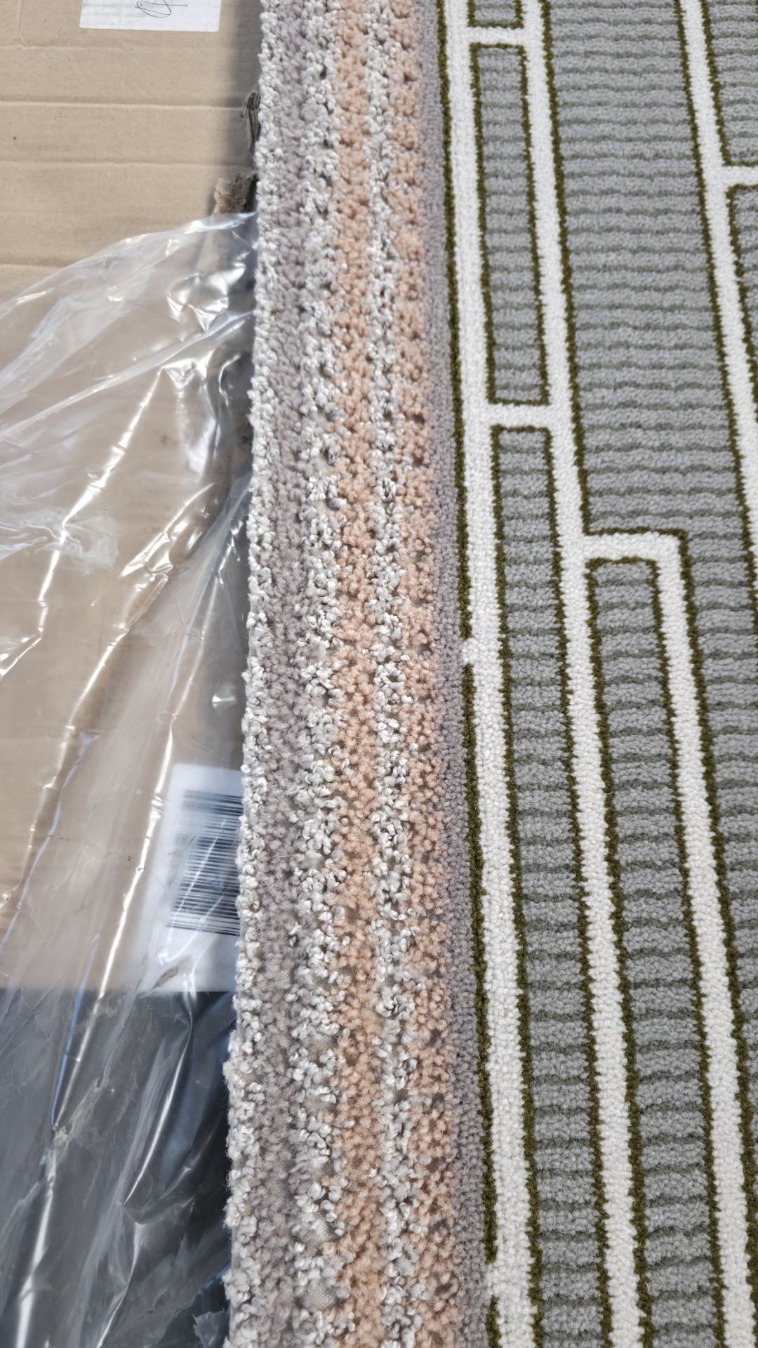 4x rolls of Hammer Tæpper A/S carpet cut out in the corner - full details in the description - Image 5 of 18