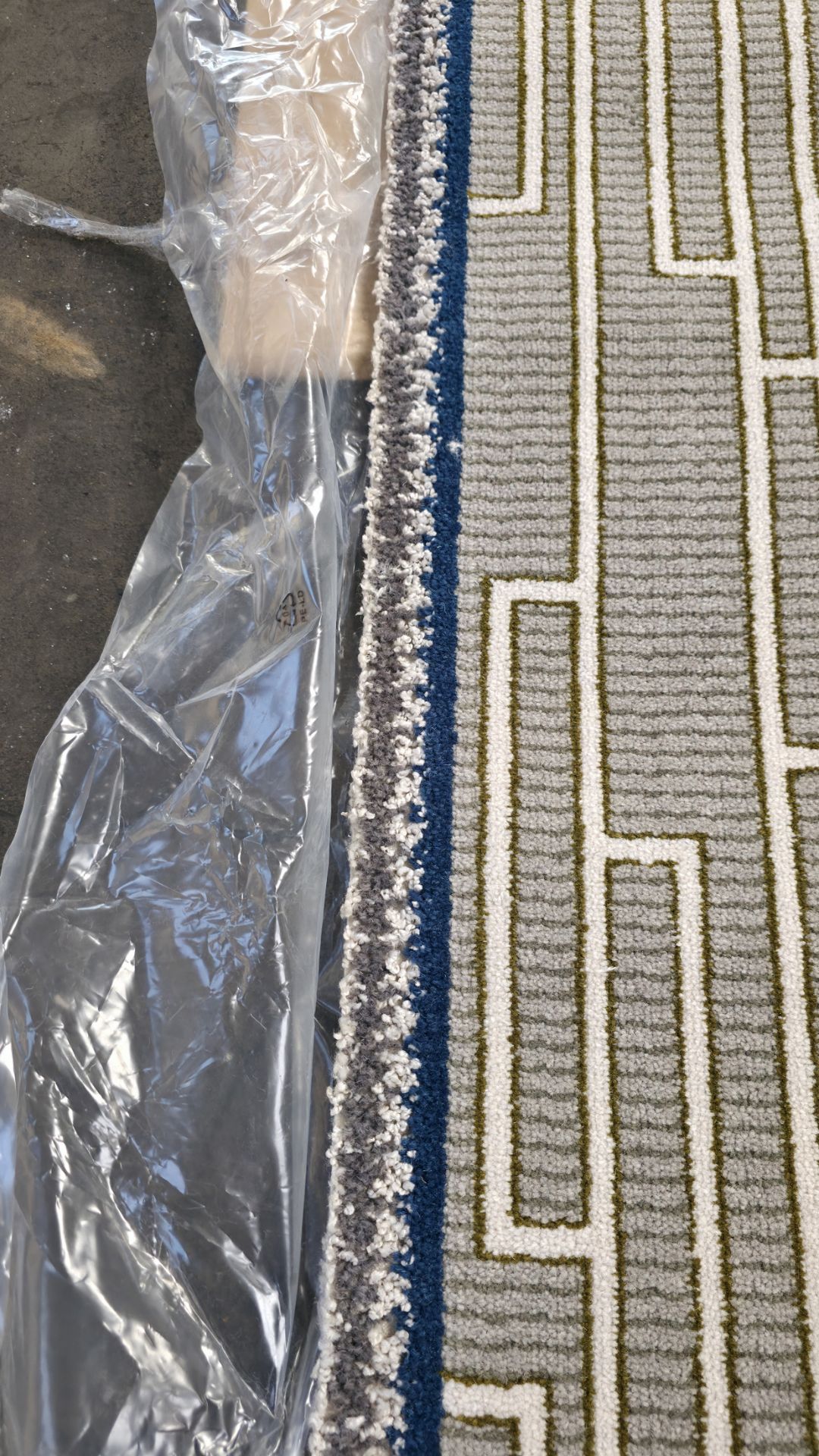 4x rolls of Hammer Tæpper A/S carpet cut out in the corner - full details in the description - Image 12 of 15