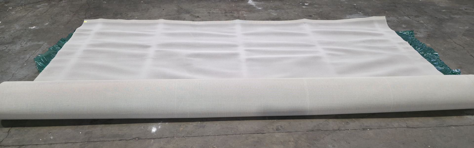 2x rolls of Ulster and 1x roll of Hammer Tæpper A/S carpet - various sizes - details in the desc. - Image 10 of 28