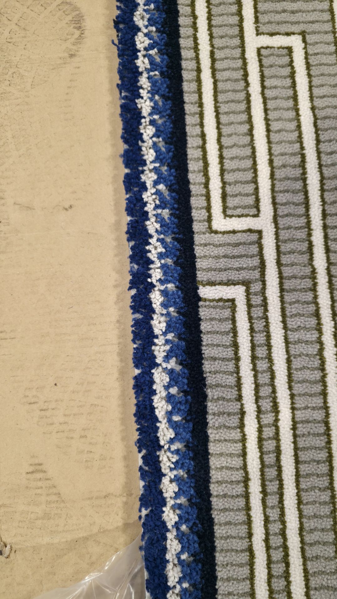 4x rolls of Hammer Tæpper A/S carpet cut out in the corner - full details in the description - Image 15 of 18